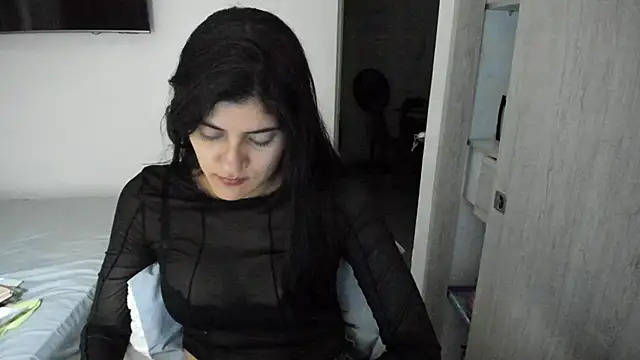 misstoya online show from November 23, 2025, 2:55 am