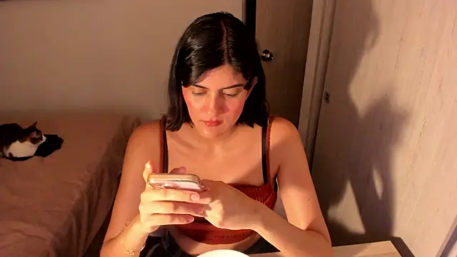 misstoya online show from July 5, 2026, 2:07 am