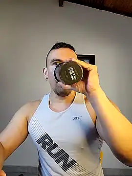 Snapshot of jhay-crux chatting on January 7, 2025, 12:09 pm jhay-crux online show from January 7, 2025, 12:09 pm