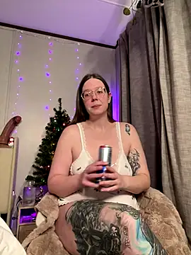 Sweetdee222x online show from December 2, 2024, 10:45 pm