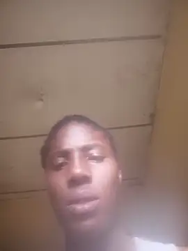 Snapshot of MkingPin chatting on February 20, 2026, 5:26 am MkingPin online show from February 20, 2026, 5:26 am