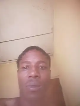 Snapshot of MkingPin chatting on March 9, 2026, 7:01 am MkingPin online show from March 9, 2026, 7:01 am