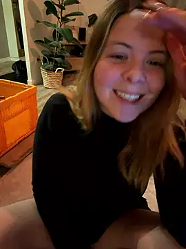 Snapshot of Nina_blain chatting on January 9, 2026, 8:10 pm Nina blain online show from January 9, 2026, 8:10 pm