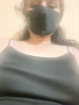 Hot-Mahitha online show from July 23, 2026, 4:27 pm