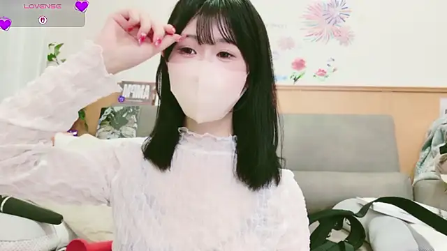 Snapshot of Conatsu chatting on October 25, 2025, 10:48 pm Conatsu online show from October 25, 2025, 10:48 pm