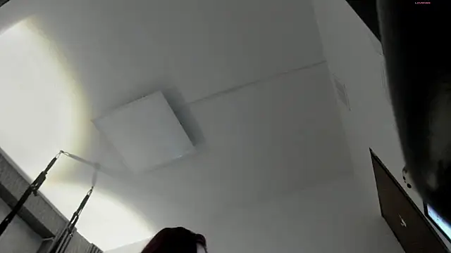 selene red  online show from October 5, 2025, 4:38 pm