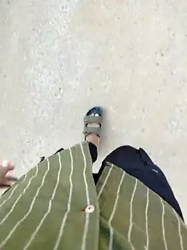 Snapshot of 88karan88 chatting on October 15, 2025, 10:37 am 88karan88 online show from October 15, 2025, 10:37 am