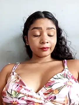 heleny901 online show from February 19, 2026, 7:43 pm