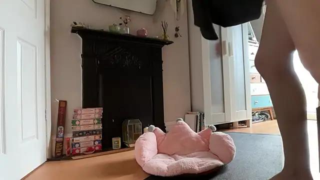 Snapshot of Littlelolo60 chatting on November 16, 2025, 10:21 am Littlelolo60 online show from November 16, 2025, 10:21 am