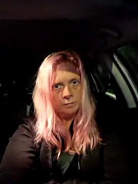 chubby british blonde uk online show from February 21, 2026, 7:15 pm