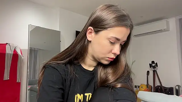 Mika Miller online show from February 6, 2026, 7:02 am