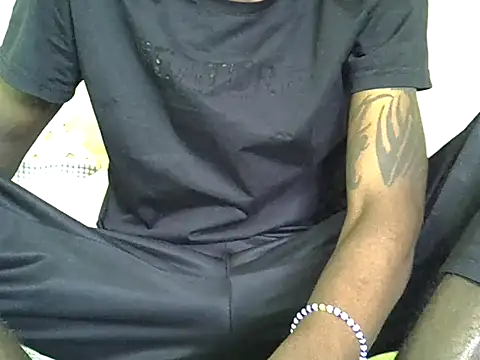 Delicious-D online show from May 16, 2026, 6:54 am