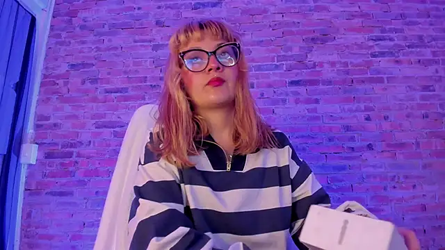 Sweet Namii online show from January 28, 2025, 2:32 am