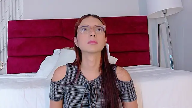 Snapshot of sara_saenz99 chatting on November 28, 2025, 7:05 pm sara saenz99 online show from November 28, 2025, 7:05 pm