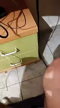 skrigul12 online show from February 14, 2025, 8:37 pm