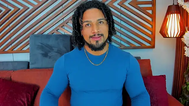 Snapshot of MikeEstevess chatting on May 9, 2026, 4:28 am MikeEstevess online show from May 9, 2026, 4:28 am