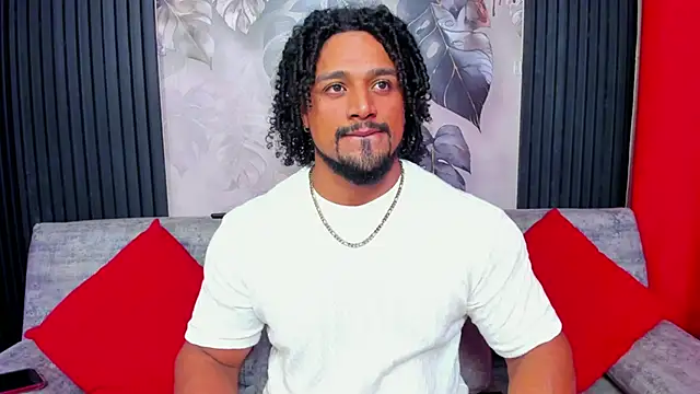 Snapshot of MikeEstevess chatting on June 4, 2026, 2:06 am MikeEstevess online show from June 4, 2026, 2:06 am
