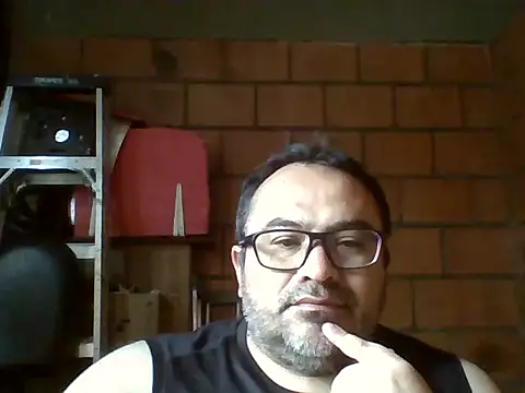 Snapshot of noniro80 chatting on October 1, 2025, 8:15 pm noniro80 online show from October 1, 2025, 8:15 pm