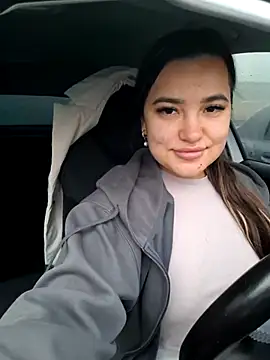 stacy stoone online show from October 8, 2025, 3:15 am