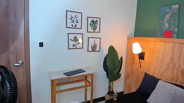 jacob-coper online show from October 24, 2025, 3:14 am