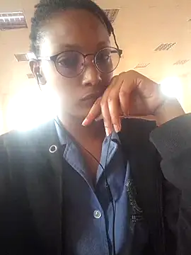 Snapshot of StarBarbiee chatting on March 19, 2025, 8:23 am StarBarbiee online show from March 19, 2025, 8:23 am