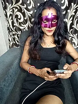 Snapshot of REVA_DARLING chatting on June 18, 2026, 3:16 pm REVA DARLING online show from June 18, 2026, 3:16 pm
