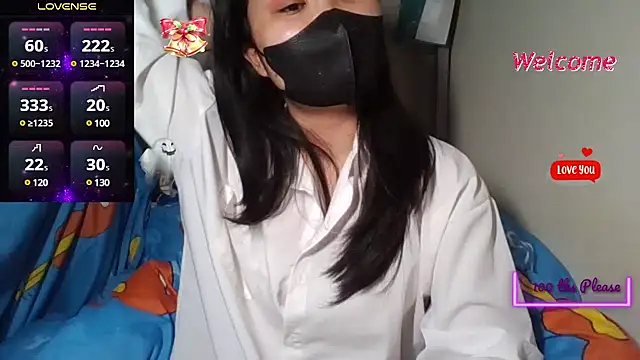 Snapshot of Athena20001 chatting on January 17, 2025, 11:40 pm Athena20001 online show from January 17, 2025, 11:40 pm