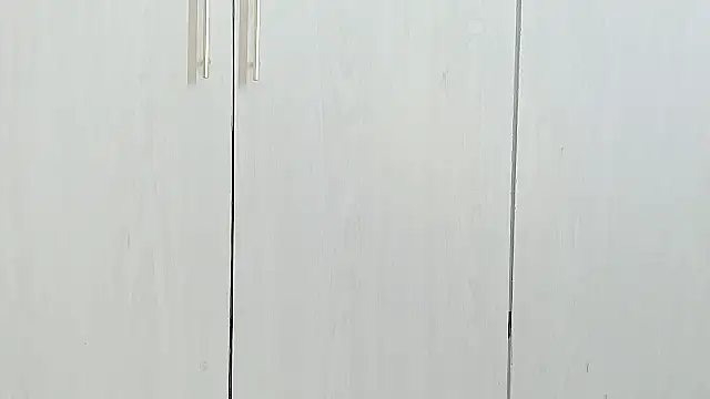 Snapshot of Destiny_Desire chatting on April 5, 2026, 7:33 pm Destiny Desire online show from April 5, 2026, 7:33 pm