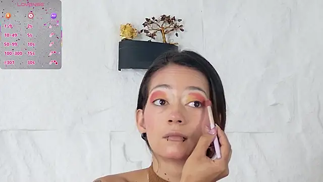 zorravioletta1 online show from October 1, 2025, 12:11 pm