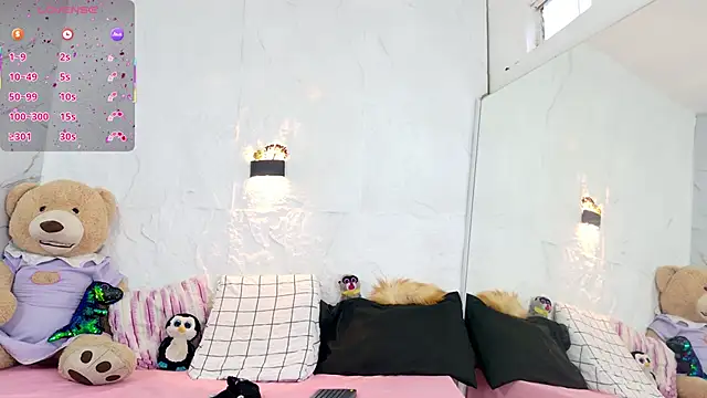 zorravioletta1 online show from December 4, 2025, 12:03 pm