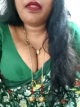Snapshot of Swapna_143 chatting on June 18, 2026, 5:08 am Swapna 143 online show from June 18, 2026, 5:08 am