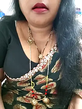 Snapshot of Swapna_143 chatting on July 16, 2026, 2:17 am Swapna 143 online show from July 16, 2026, 2:17 am