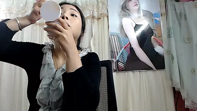 Snapshot of MiMi_0293 chatting on December 15, 2024, 4:40 am MiMi 0293 online show from December 15, 2024, 4:40 am