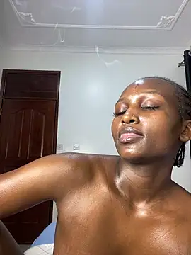 Curvixx online show from April 2, 2026, 8:28 pm