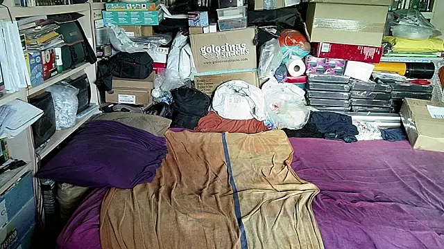 hadeszeuss2 online show from October 13, 2025, 3:23 pm