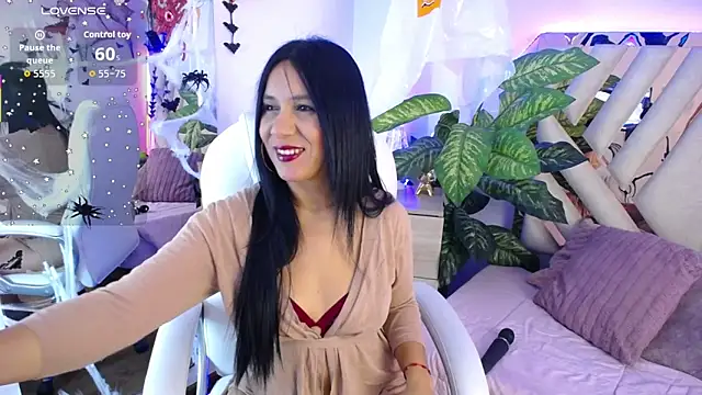 Camille jhonson online show from November 11, 2025, 10:26 am