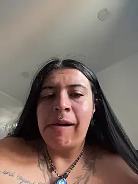 Devilsweet17 online show from June 25, 2026, 9:41 pm