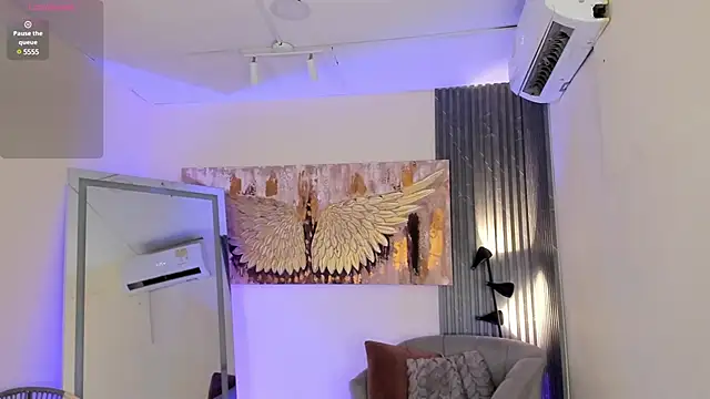 emma alice  online show from January 16, 2025, 6:16 pm