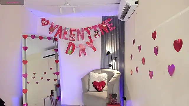 emma alice  online show from February 15, 2025, 11:17 am