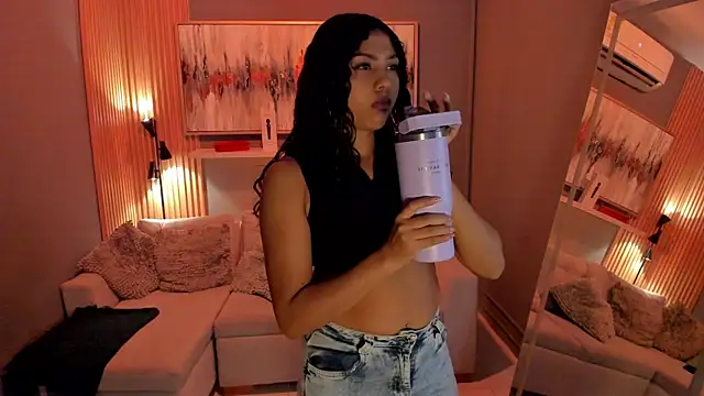 emma alice  online show from September 24, 2025, 12:08 pm