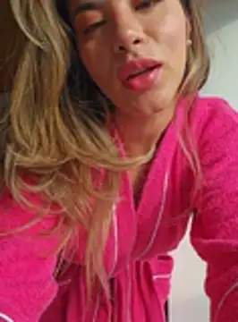 Karen San Miguel online show from October 13, 2025, 9:37 pm