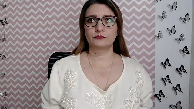 Amie Adams82  online show from January 20, 2025, 5:59 pm