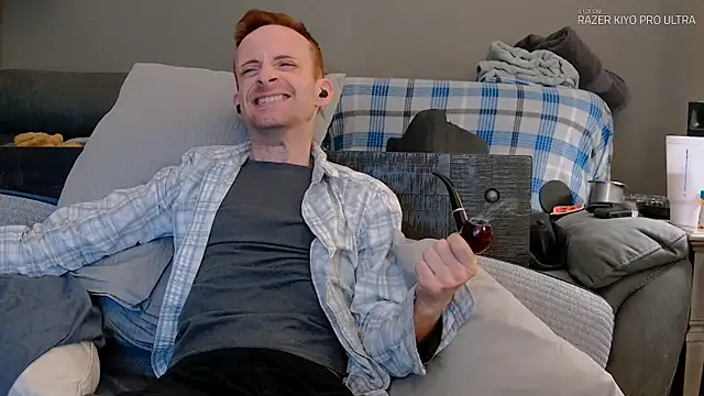 Snapshot of Dilldough405 chatting on March 2, 2026, 12:12 pm Dilldough405 online show from March 2, 2026, 12:12 pm