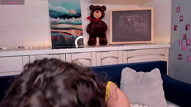 Ariella Sol online show from March 22, 2026, 1:09 am