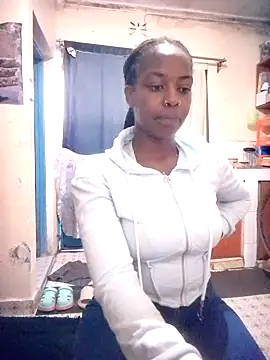 Snapshot of pretty-eyes23 chatting on November 11, 2025, 5:29 am pretty-eyes23 online show from November 11, 2025, 5:29 am