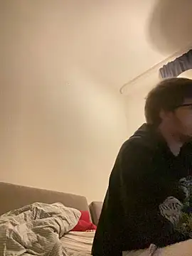 Snapshot of jungxSHxboy chatting on April 7, 2026, 11:37 pm jungxSHxboy online show from April 7, 2026, 11:37 pm