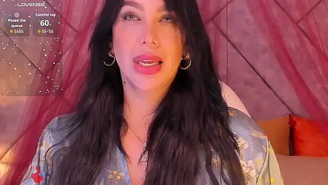 Snapshot of samara_alabii chatting on October 6, 2025, 12:24 pm samara alabii online show from October 6, 2025, 12:24 pm