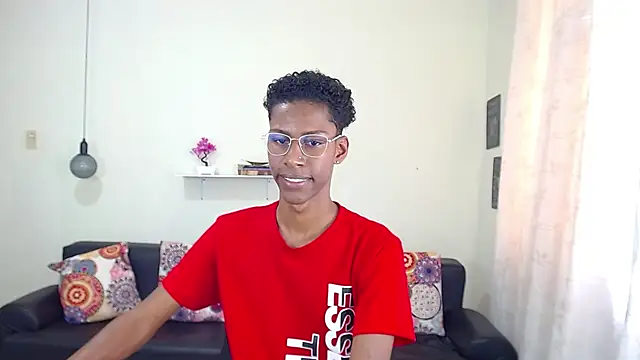 Snapshot of maiki18_ chatting on January 15, 2025, 7:55 pm maiki18 online show from January 15, 2025, 7:55 pm