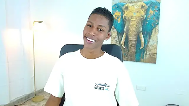 maiki18  online show from October 16, 2025, 8:54 pm