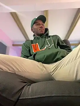 Snapshot of JamesParck chatting on January 8, 2025, 12:05 pm JamesParck online show from January 8, 2025, 12:05 pm